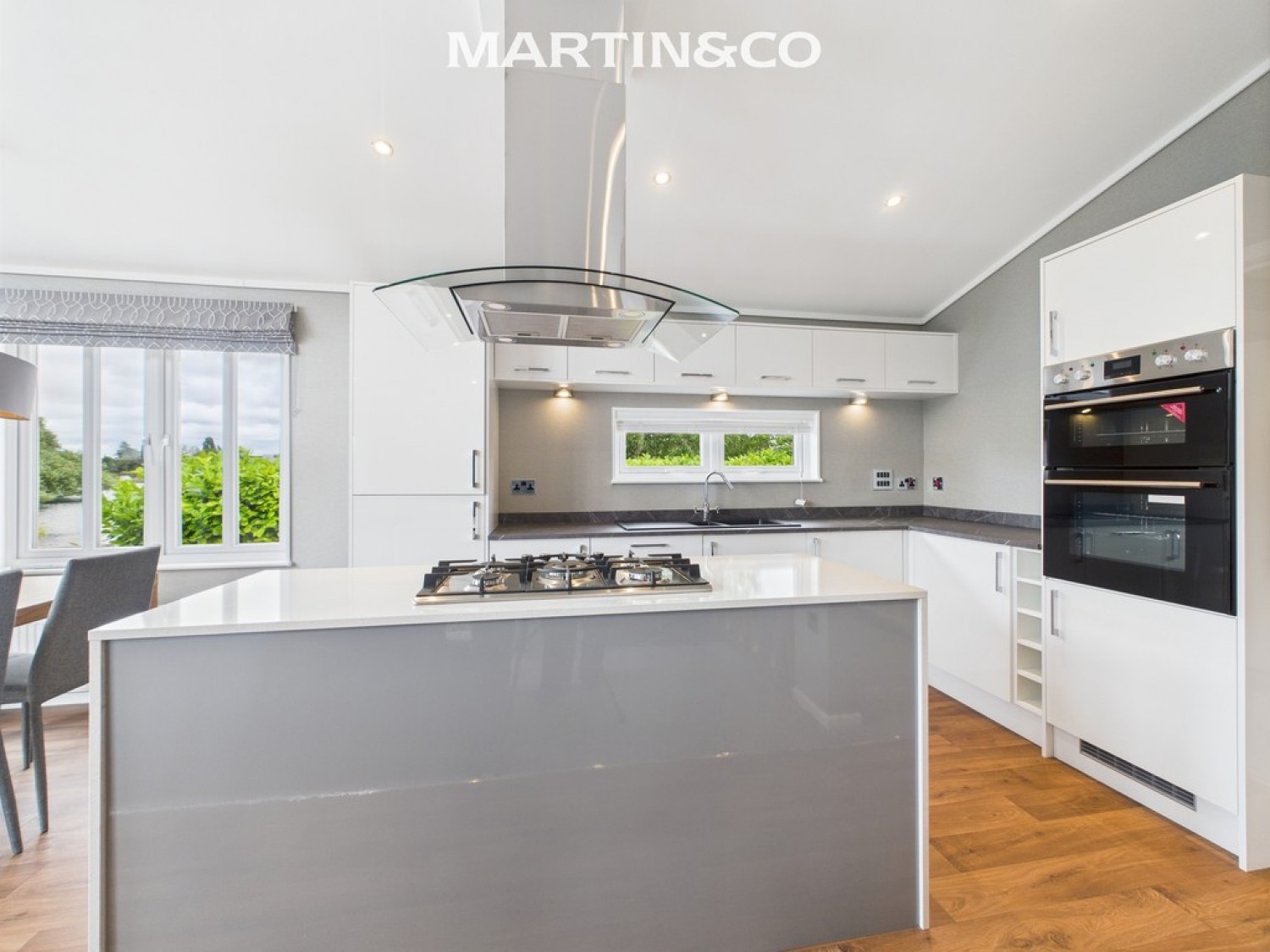 Thames Retreat, Staines-upon-Thames