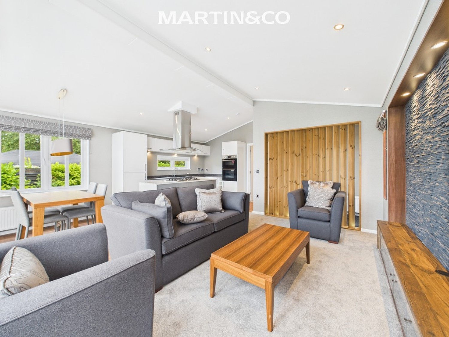 Thames Retreat, Staines-upon-Thames