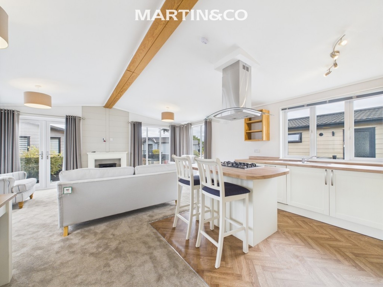 2 bedroom Bungalow in Thames Retreat, Chertsey Lane