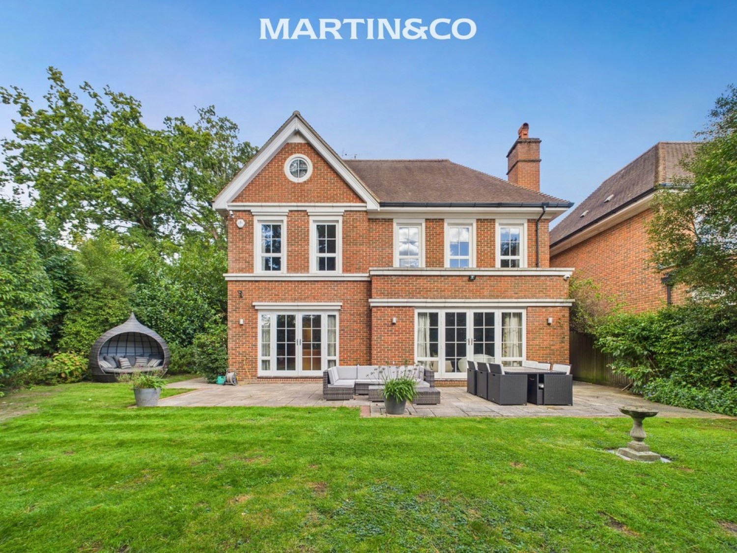 Queens Hill, Ascot