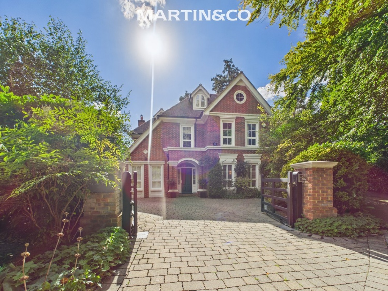 Queens Hill, Ascot