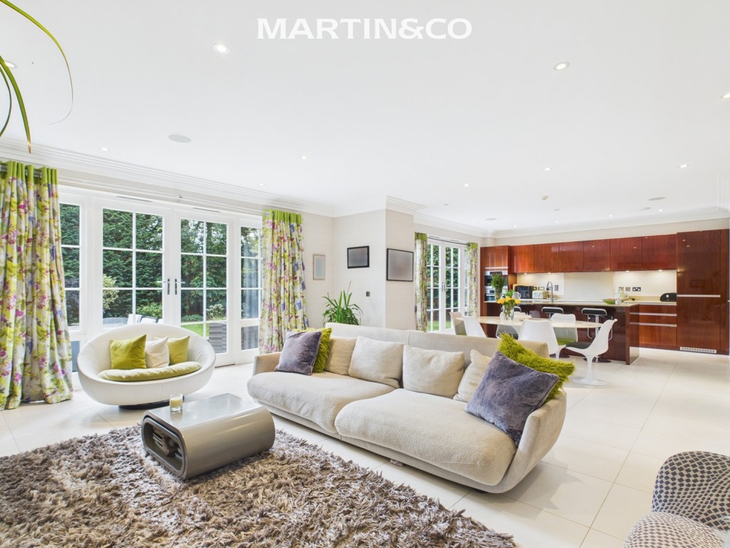 Queens Hill, Ascot