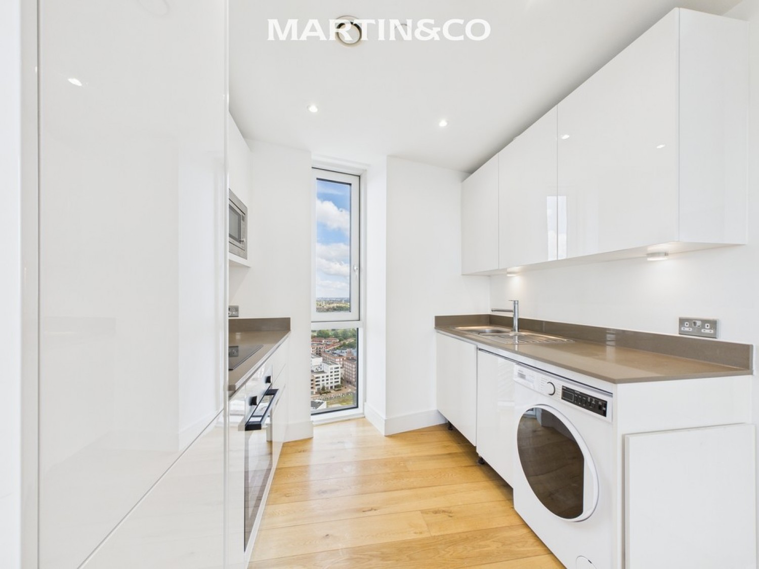 Sky View Tower, Stratford