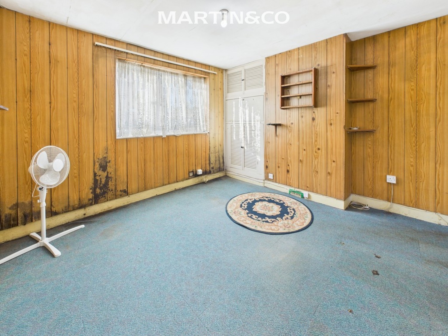 2 bedroom House for Sale North Street, Egham