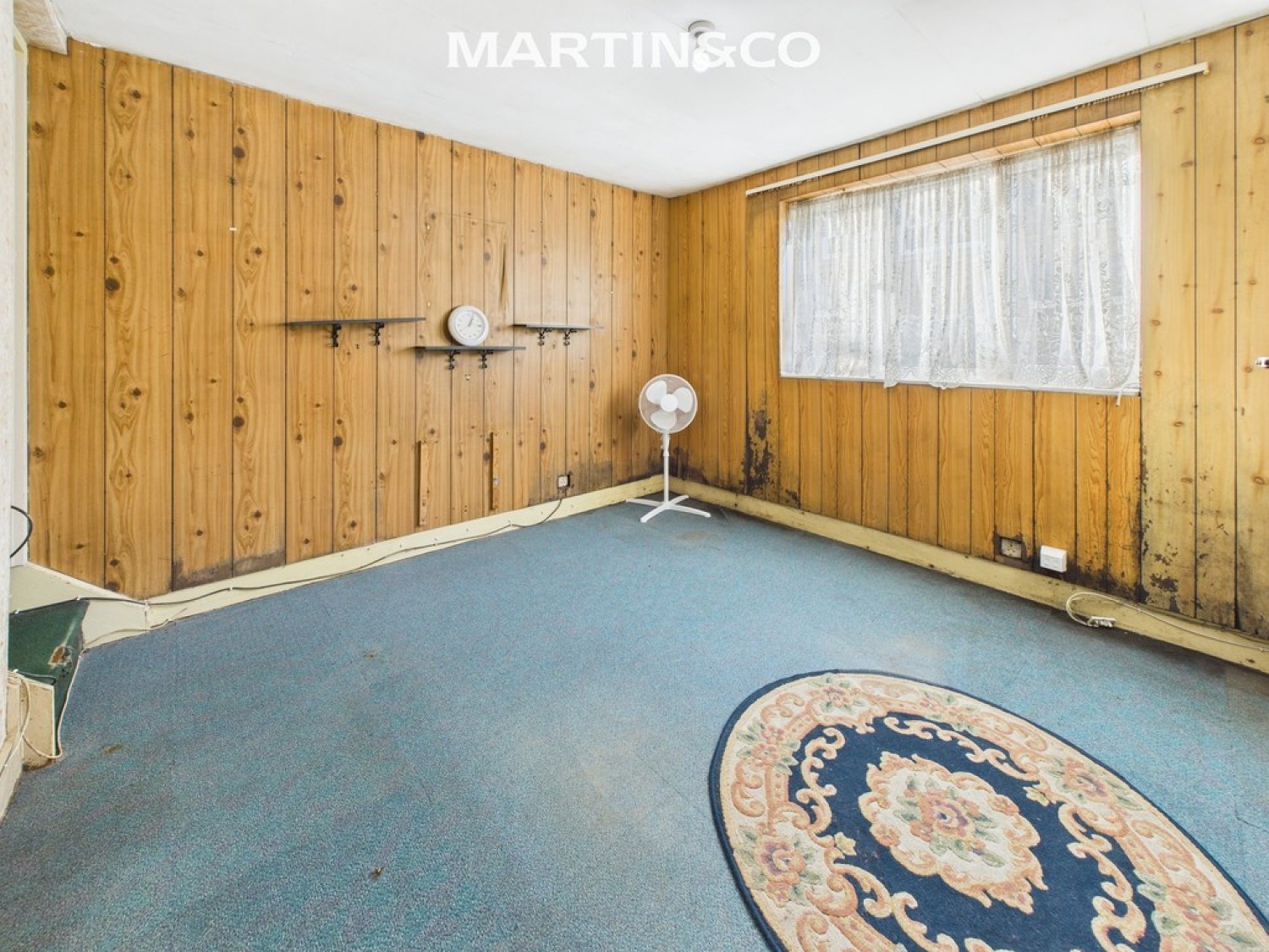 2 bedroom House for Sale North Street, Egham