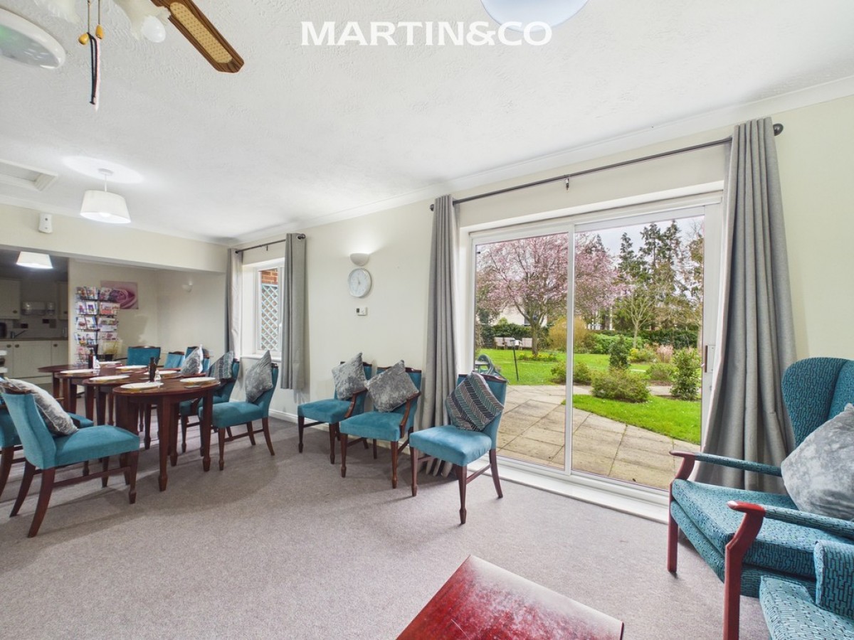 Manor Farm Court, Egham