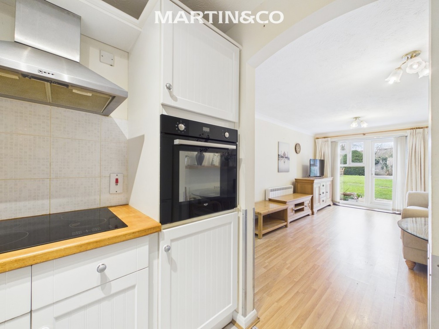 1 bedroom Flat for Sale Manor Farm Court, Egham