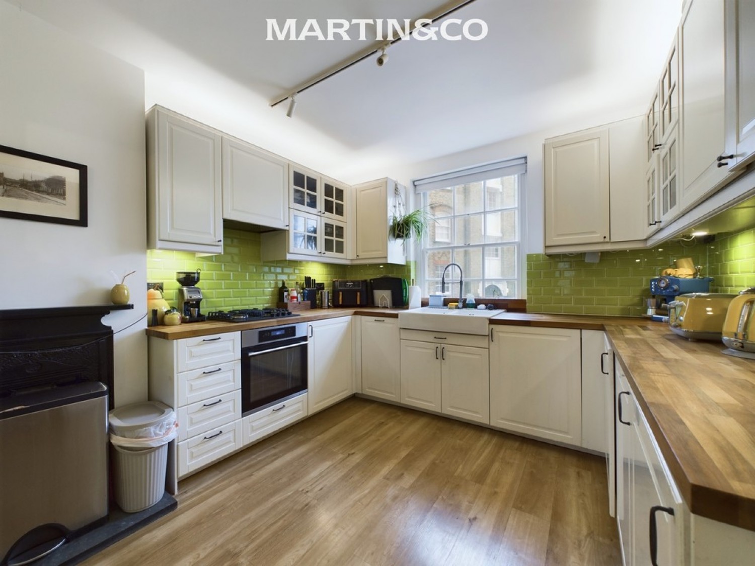 2 bedroom Flat in Wellington Buildings, Bow