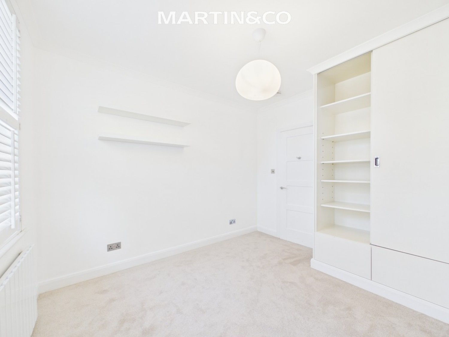 2 bedroom Flat for Sale Wellington Buildings, Bow