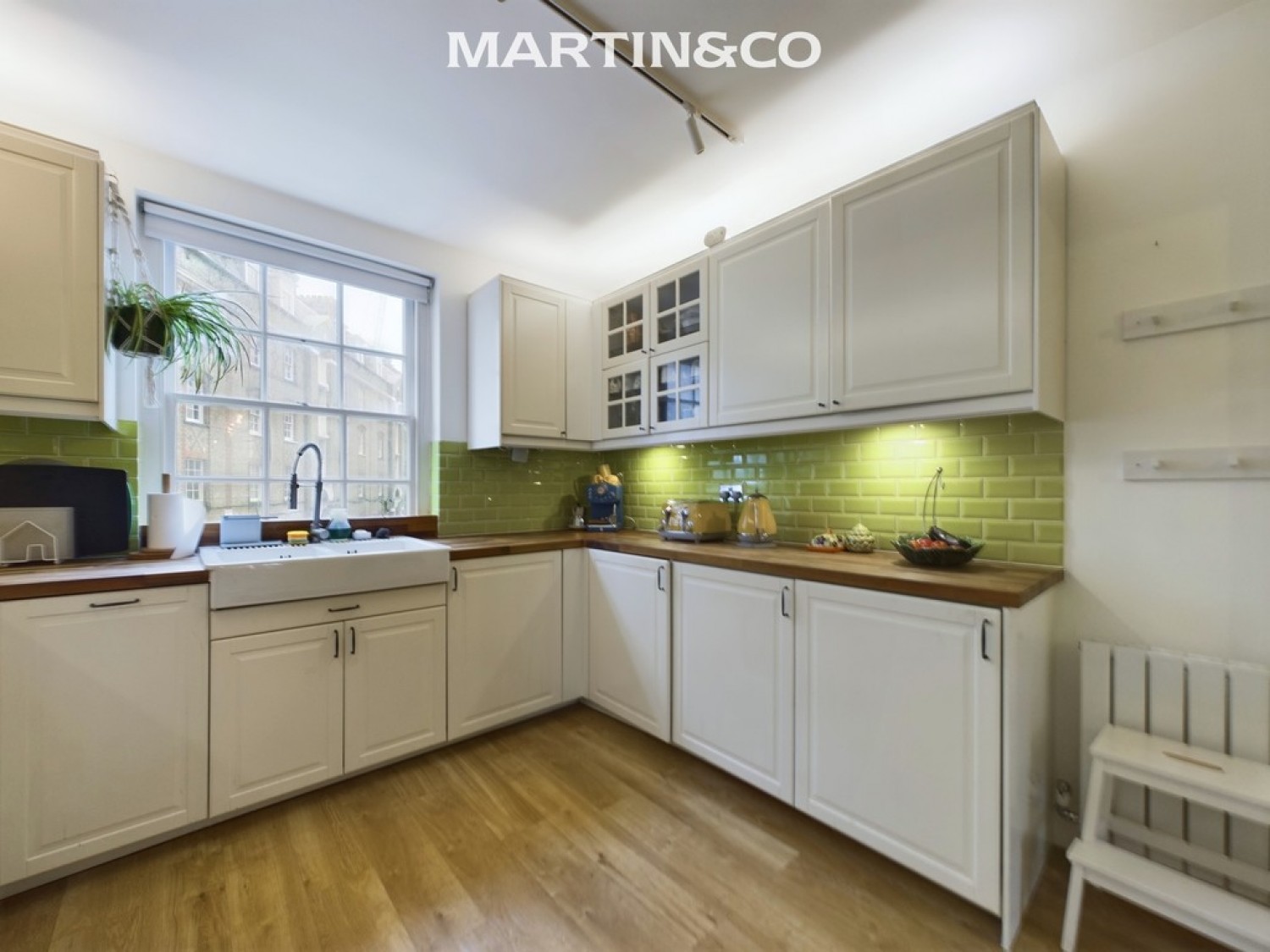 2 bedroom Flat in Wellington Buildings, Bow