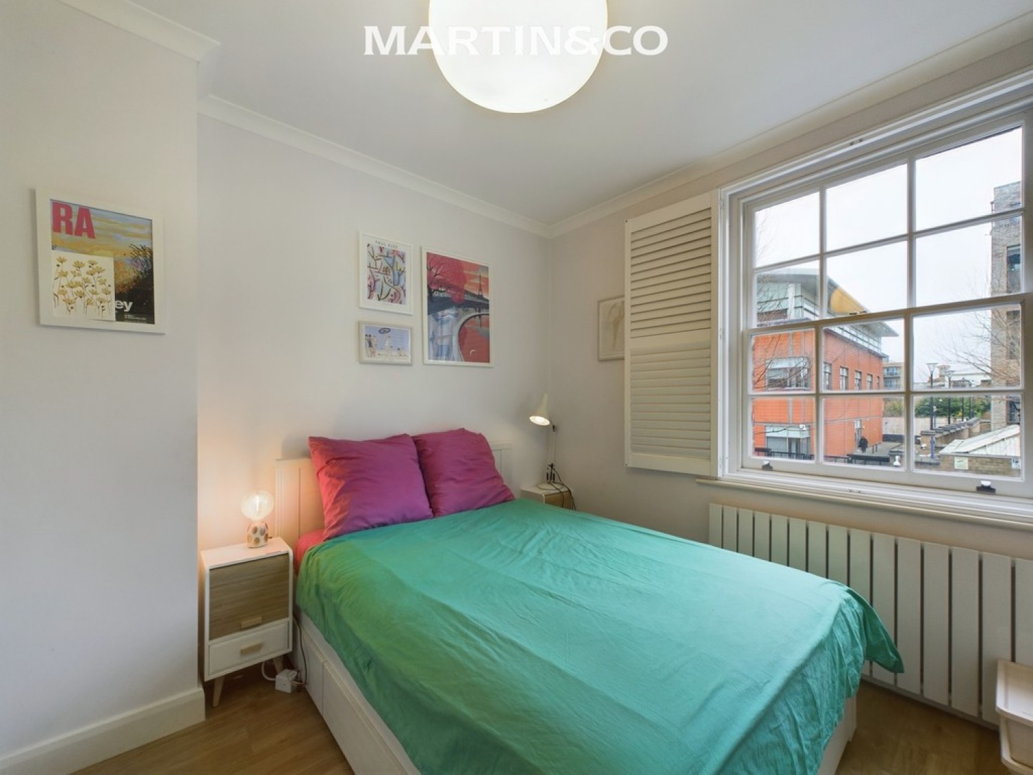 2 bedroom Flat in Wellington Buildings, Bow