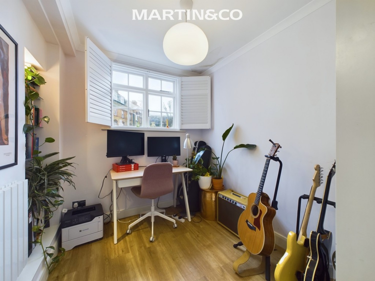 2 bedroom Flat in Wellington Buildings, Bow