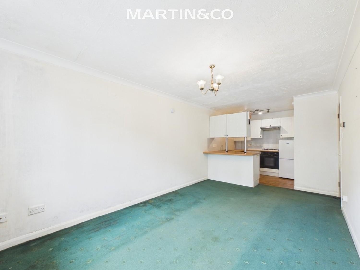 1 bedroom Flat for Sale Kingston Road, Staines