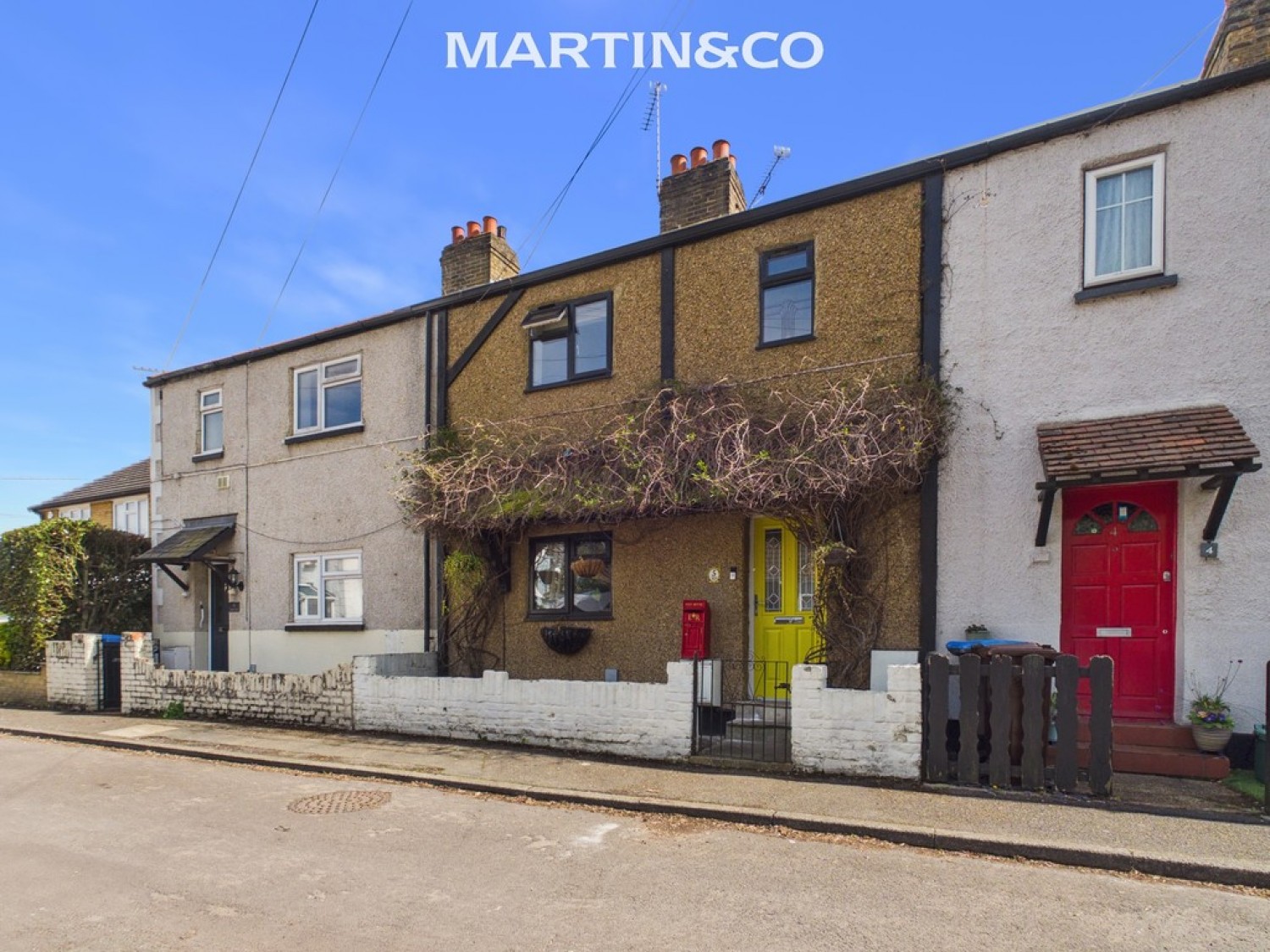 3 bedroom House for Sale Medlake Road, Egham