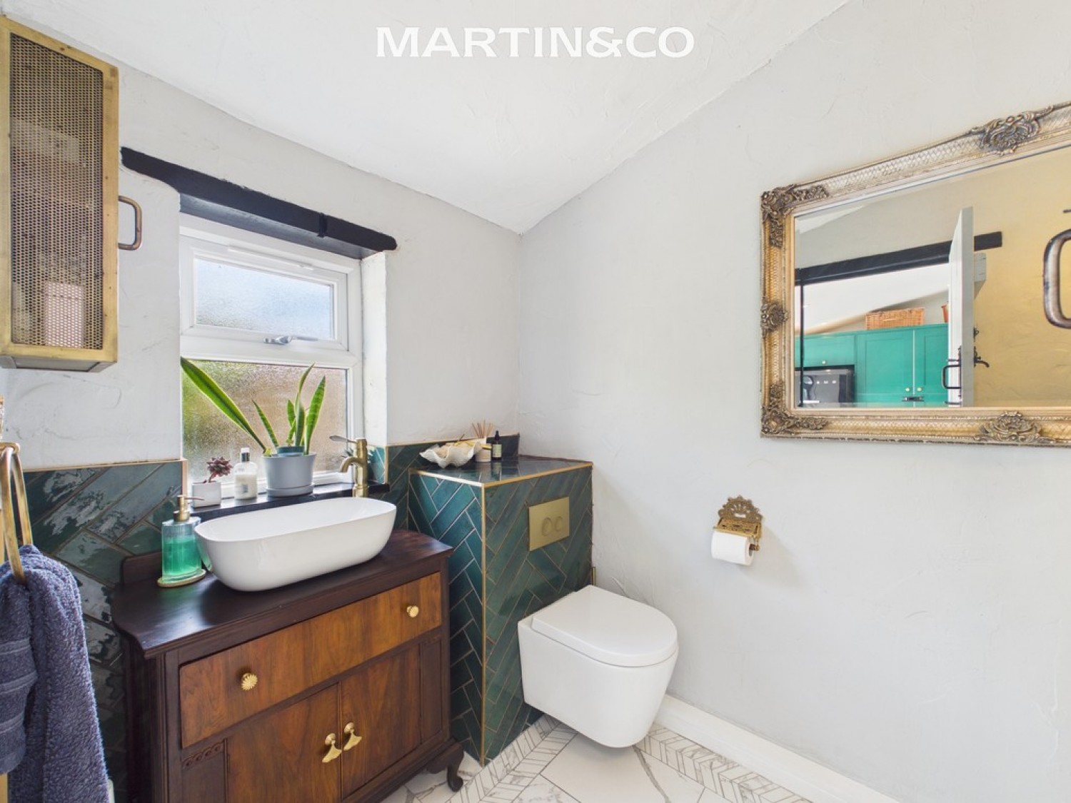 3 bedroom House for Sale Medlake Road, Egham