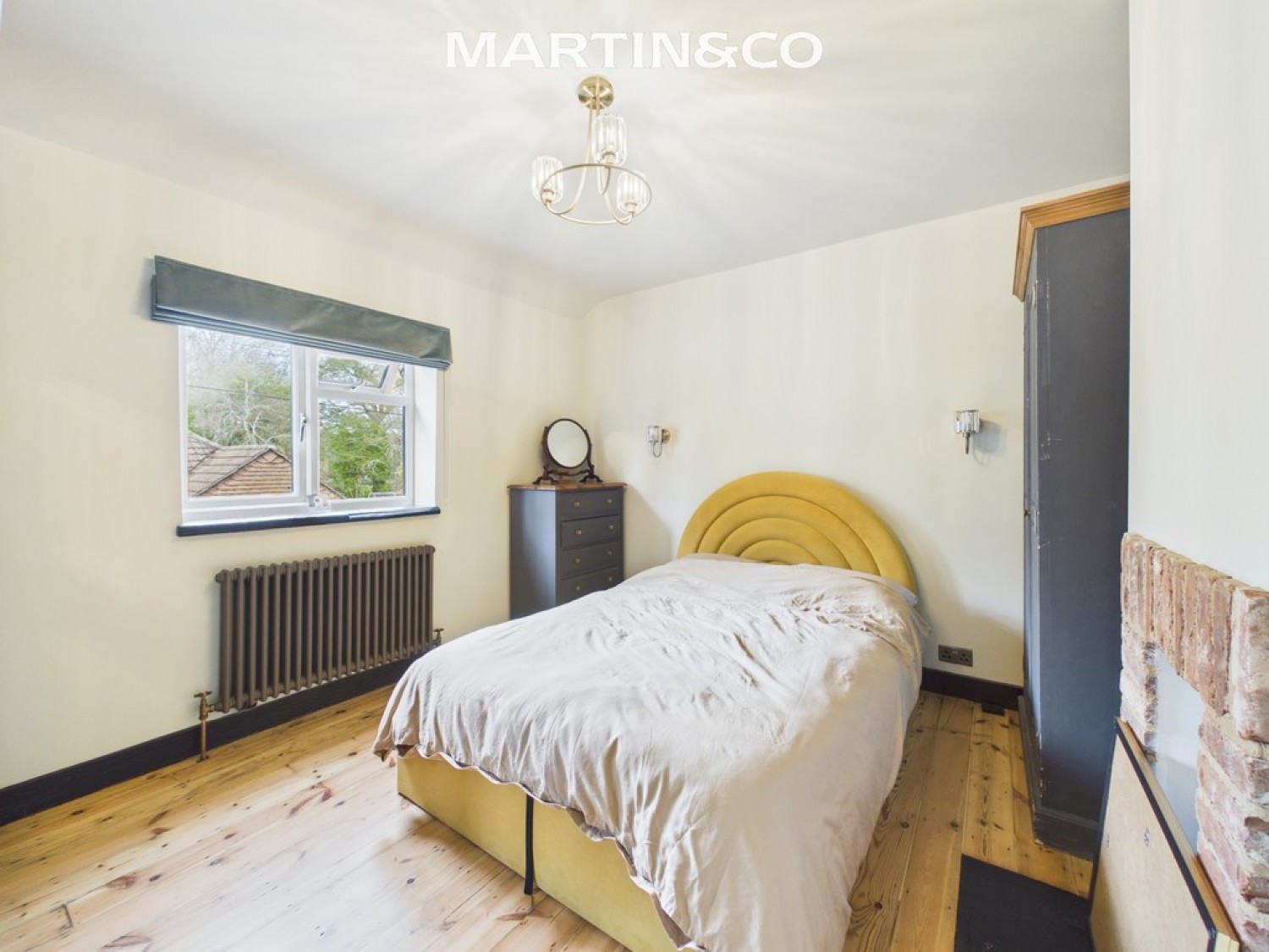 3 bedroom House for Sale Medlake Road, Egham