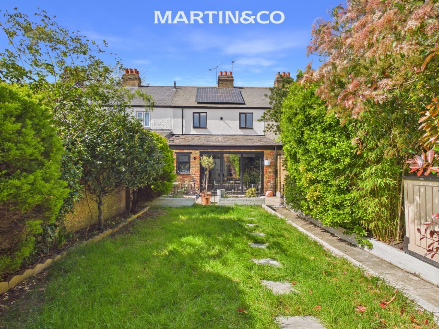 3 bedroom House for Sale Medlake Road, Egham