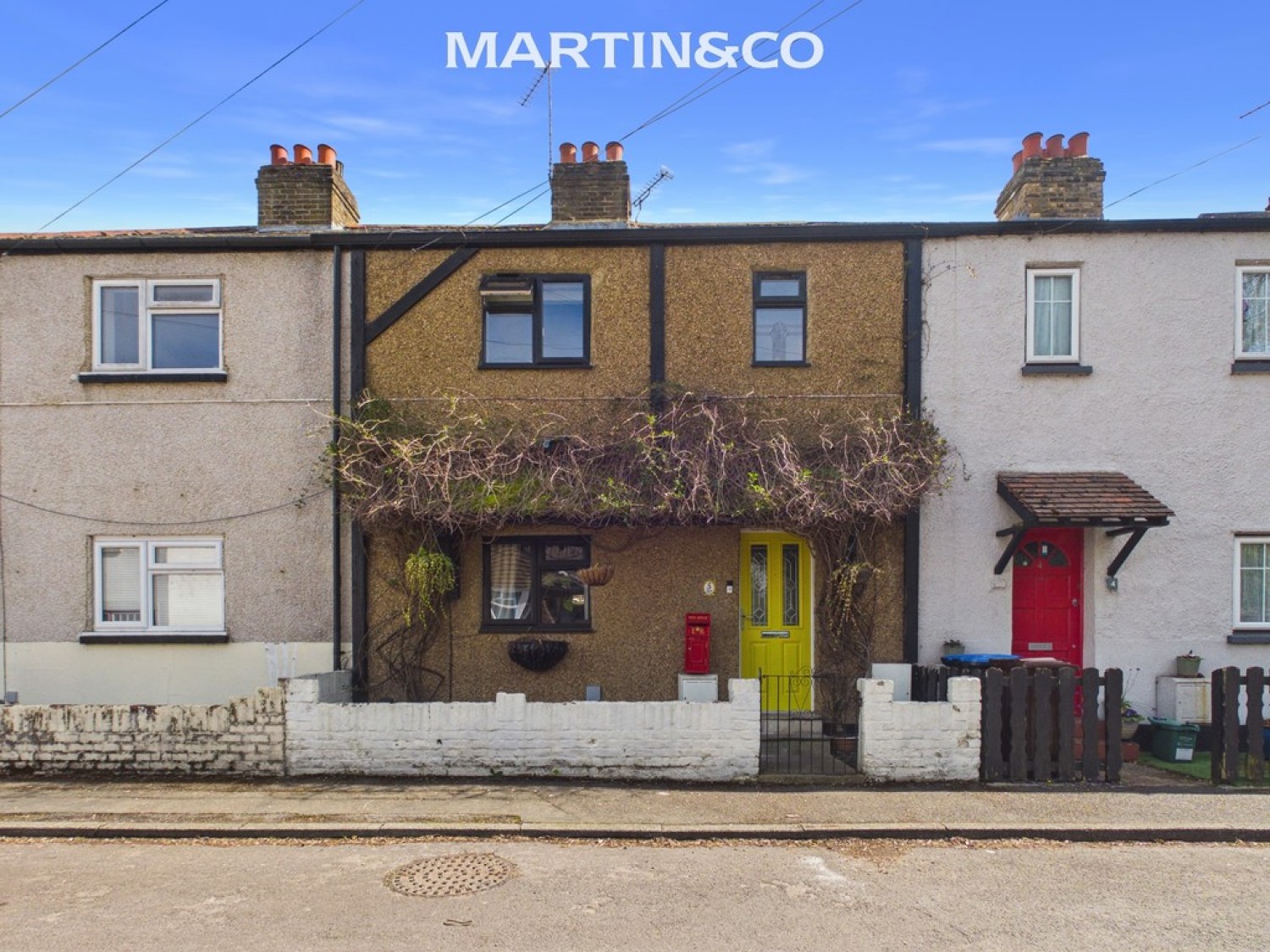 3 bedroom House for Sale Medlake Road, Egham