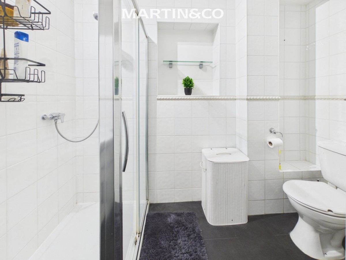 Harcourt Close, Egham