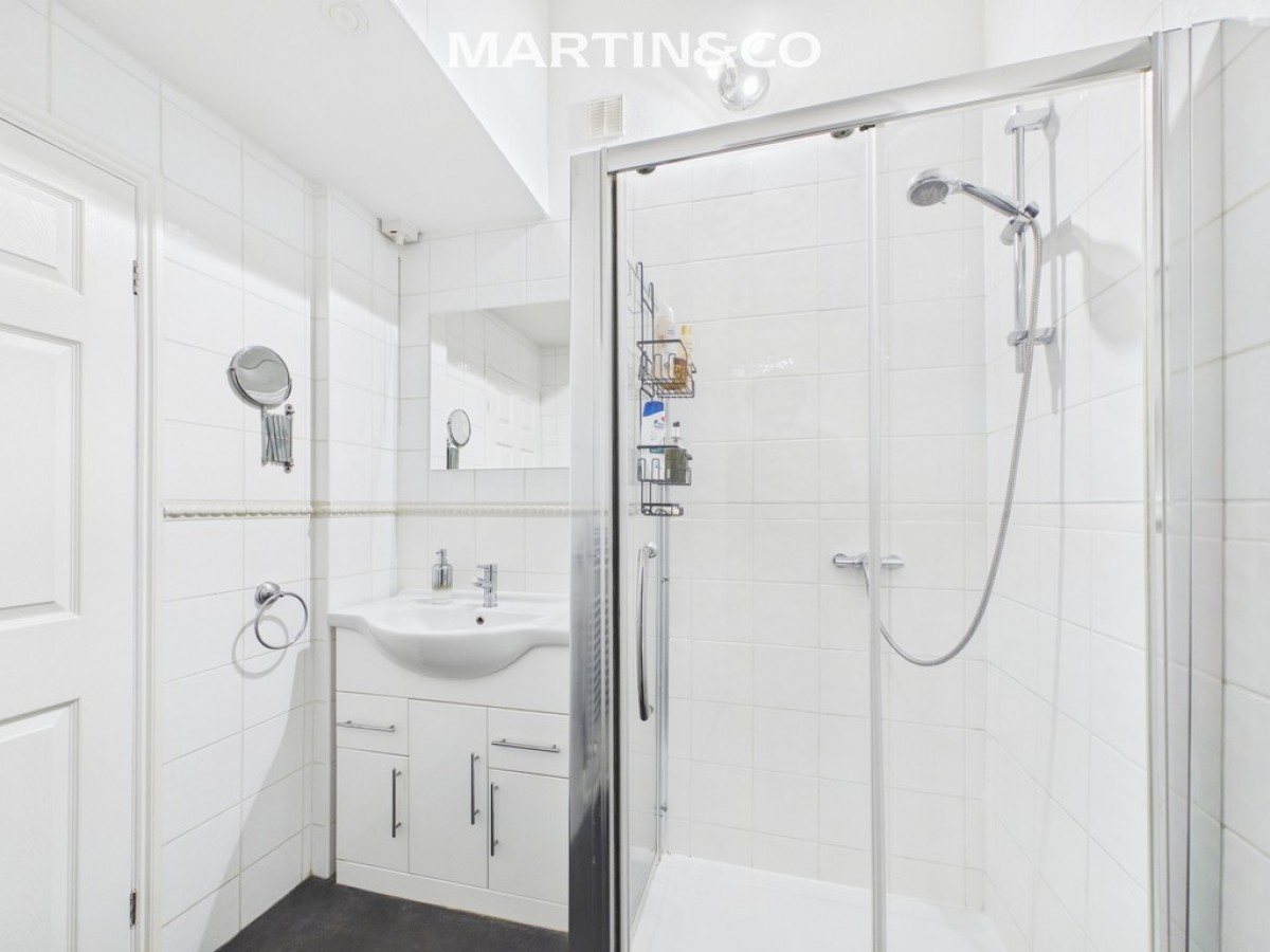 Harcourt Close, Egham