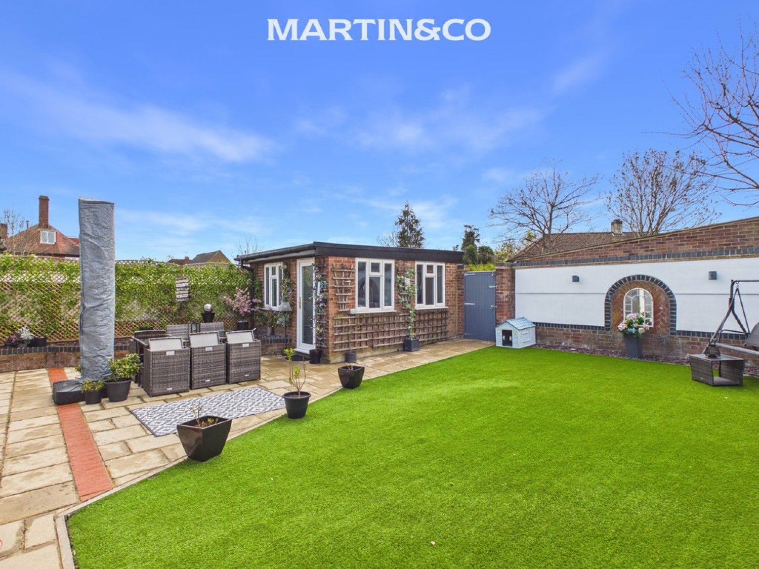 4 bedroom House for Sale Harcourt Close, Egham