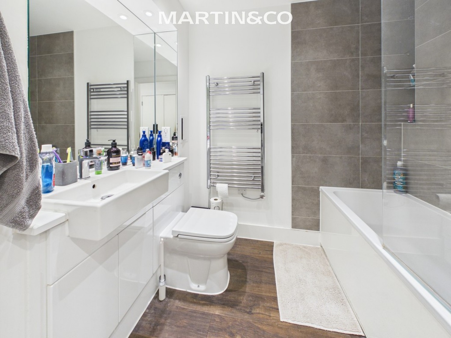 1 bedroom Flat for Letting High Street, Staines-upon-Thames