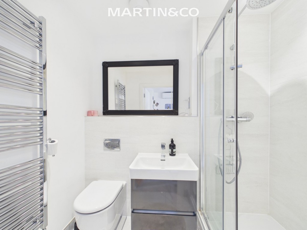 Queenswood Crescent, Englefield Green