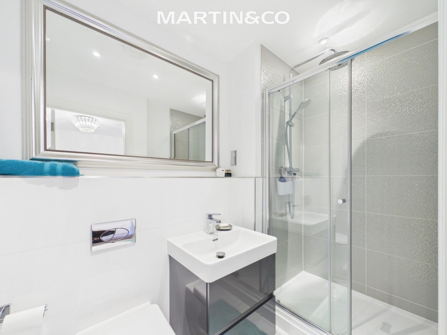 5 bedroom House for Sale Queenswood Crescent, Englefield Green