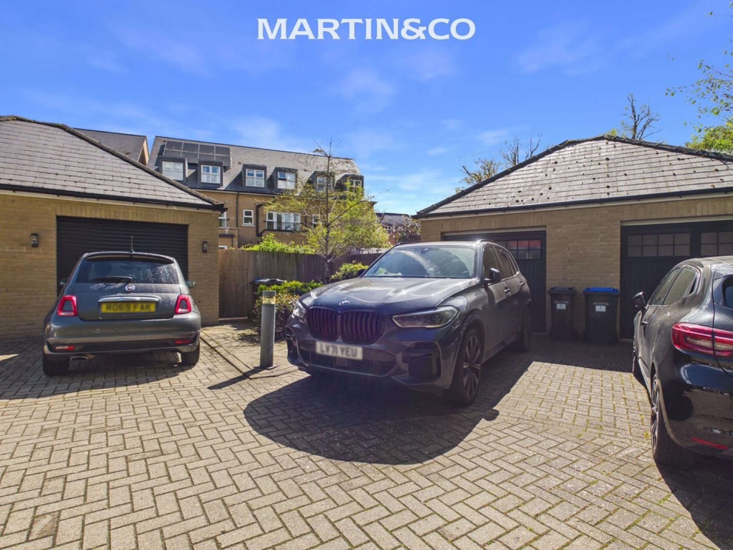 5 bedroom House for Sale Queenswood Crescent, Englefield Green