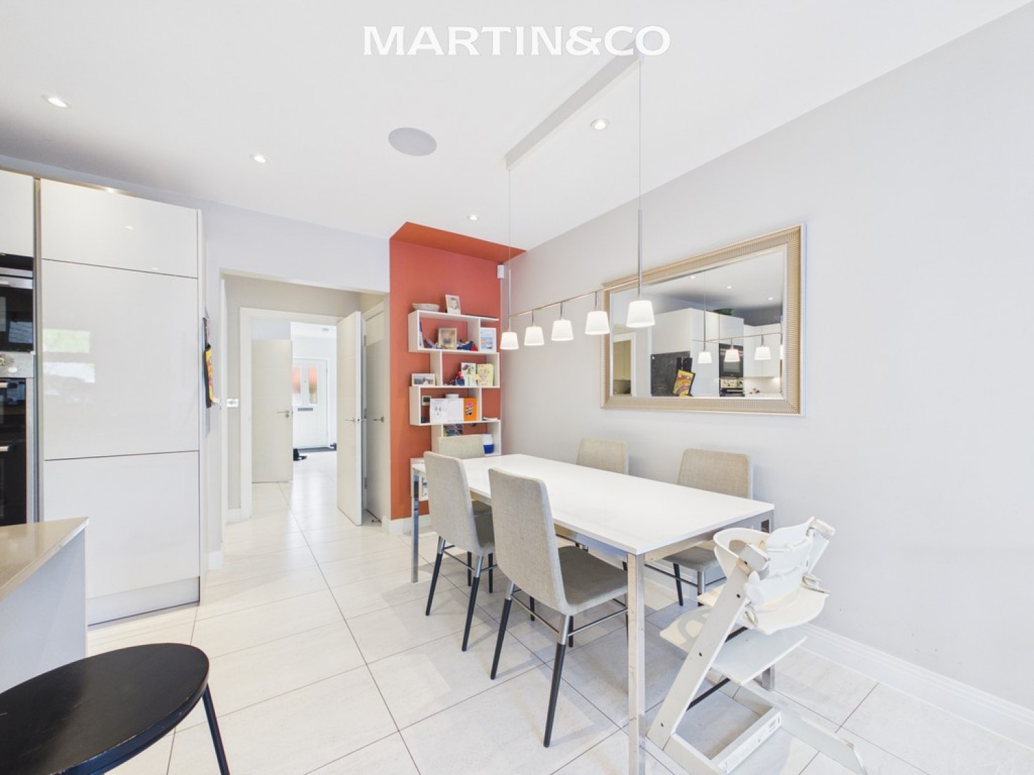 5 bedroom House for Sale Queenswood Crescent, Englefield Green