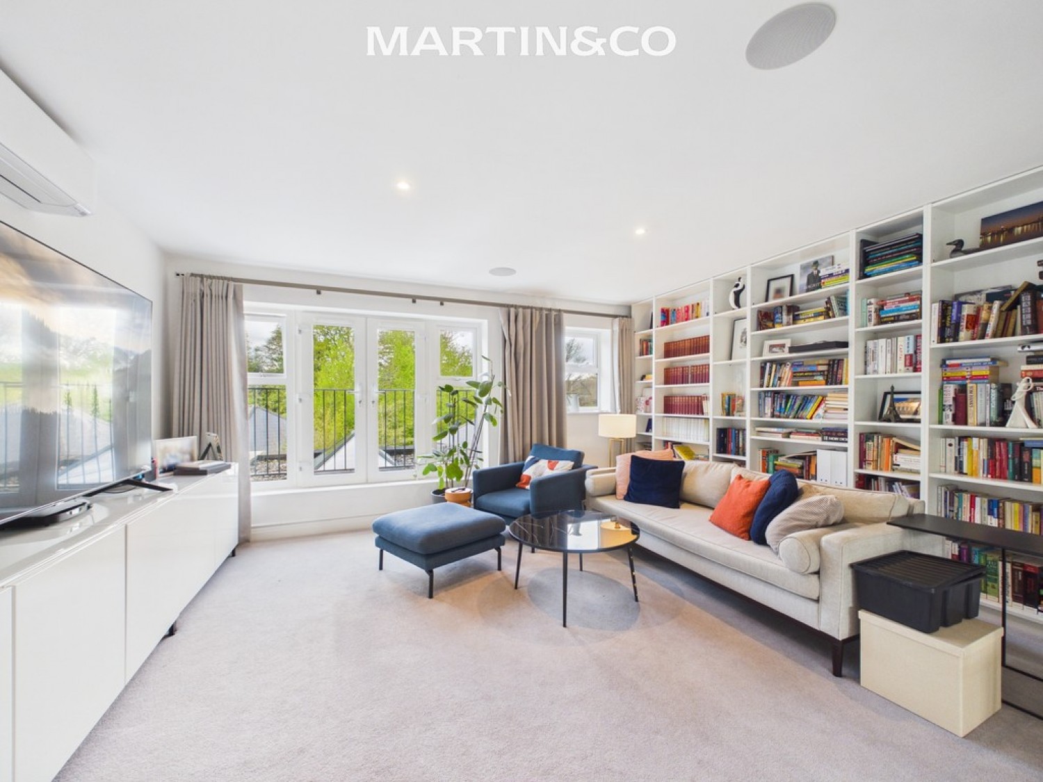 5 bedroom House for Sale Queenswood Crescent, Englefield Green