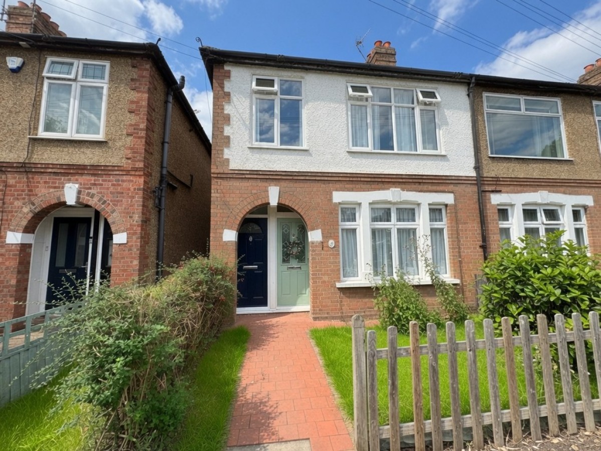 Penton Avenue, Staines-upon-Thames