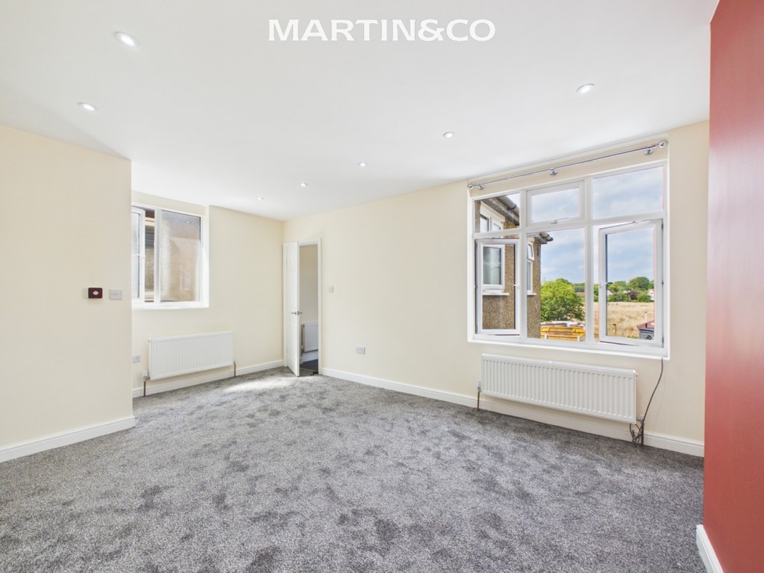 2 bedroom Flat for Letting Penton Avenue, Staines-upon-Thames