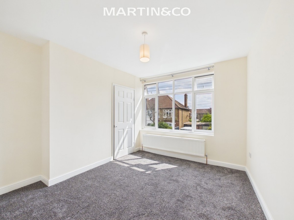Penton Avenue, Staines-upon-Thames
