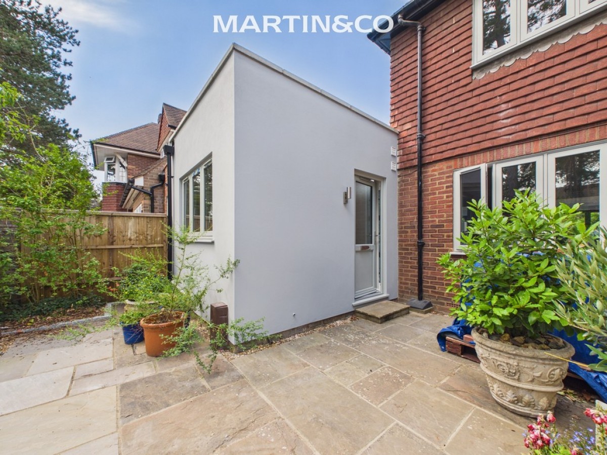 Pryford Road , West Byfleet