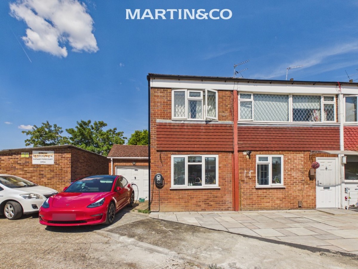 Harcourt Close, Egham