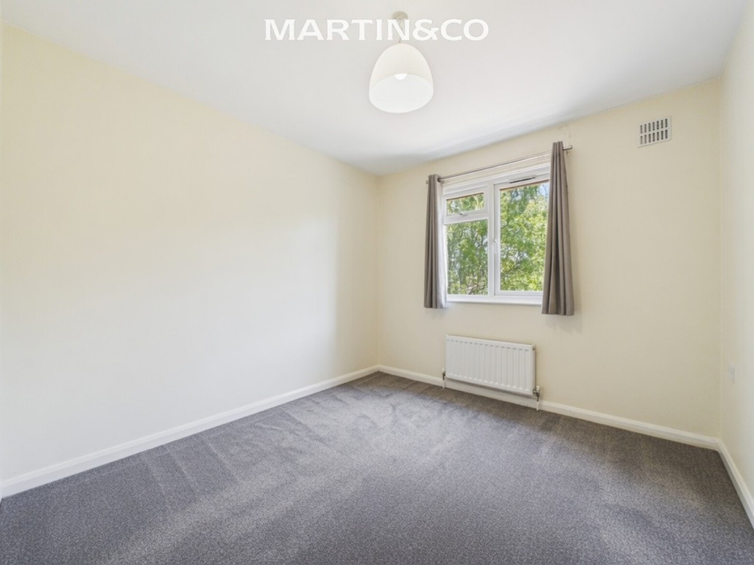 4 bedroom House for Letting Linden Court, Englefield Green