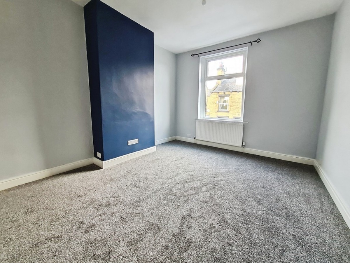Cowley Road, Rodley