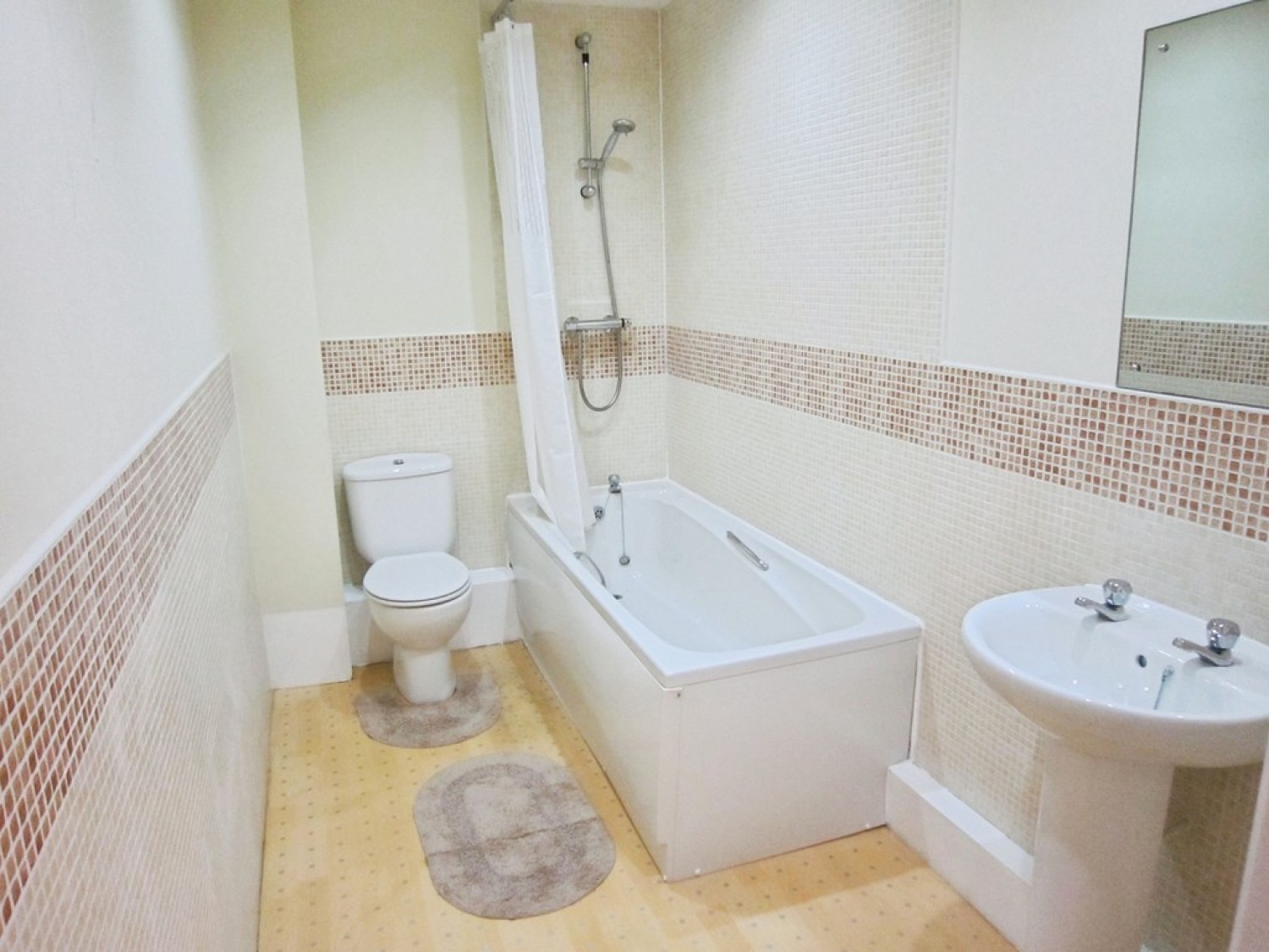 2 bedroom Flat for Letting Oaklands House, Rodley