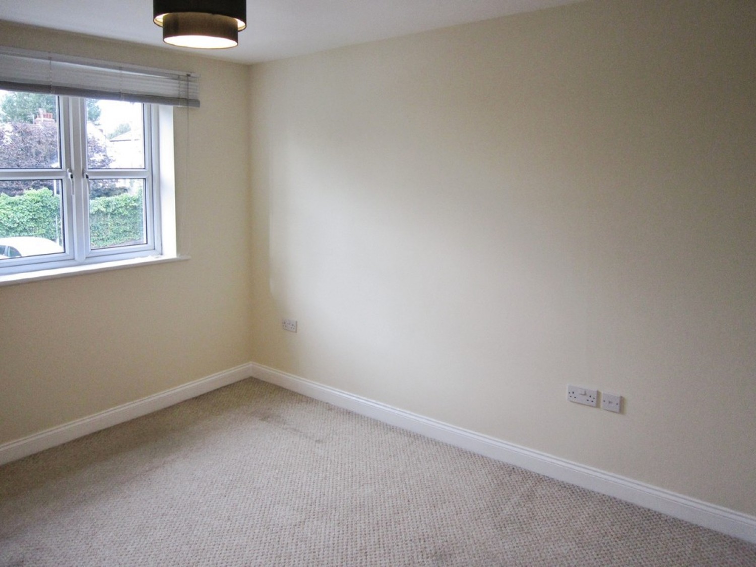 2 bedroom Flat for Letting Oaklands House, Rodley