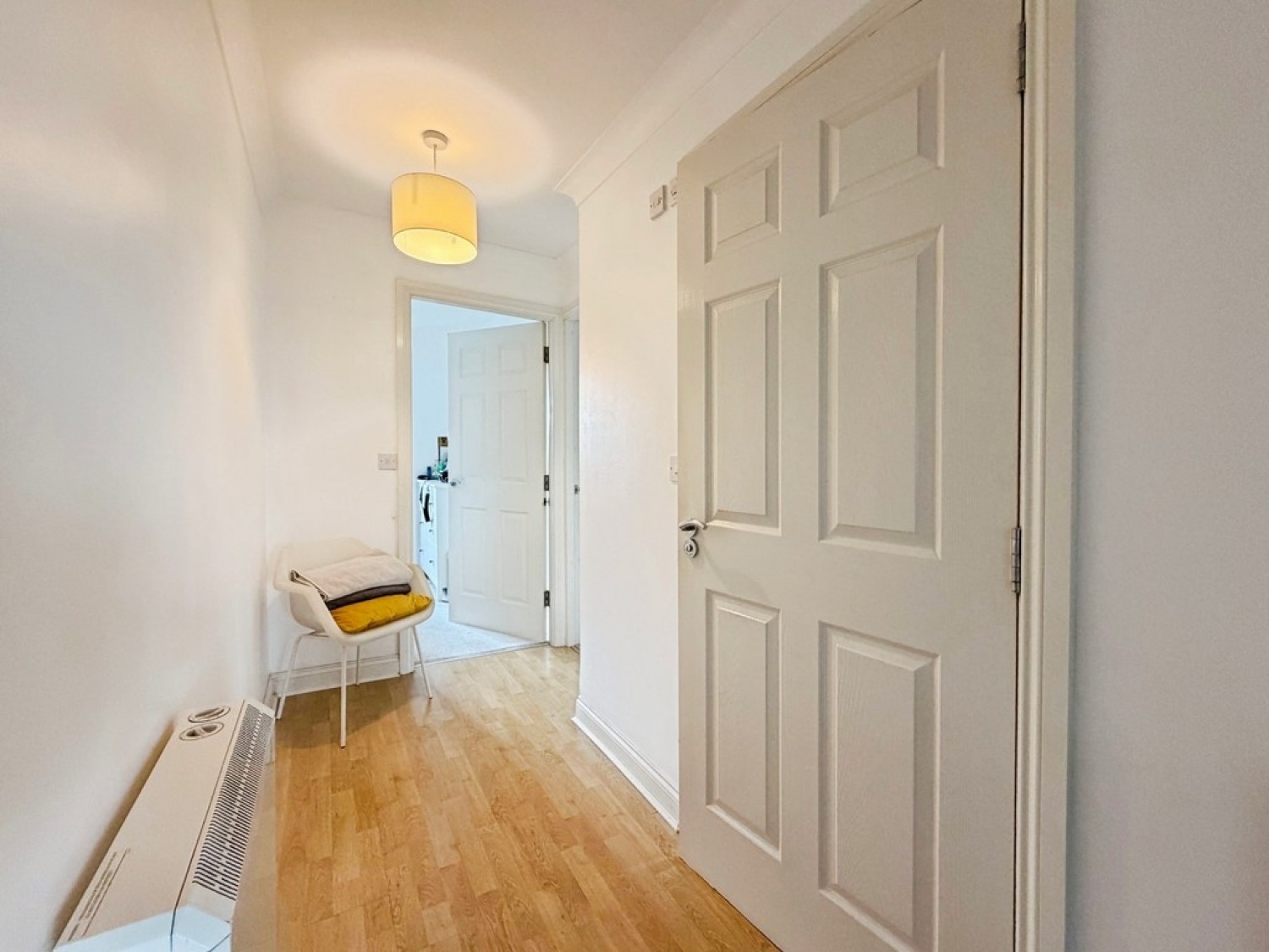 2 bedroom Flat for Letting Oaklands House, Rodley Lane