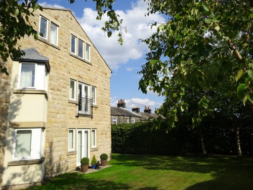 Alleon Court, Horsforth