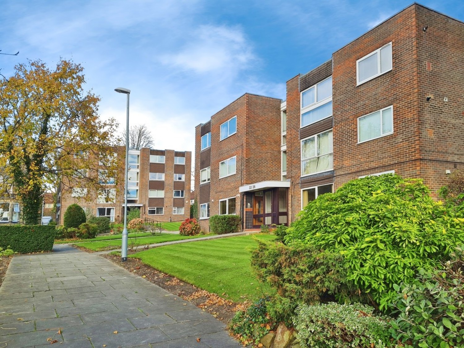 2 bedroom Flat in Kingsway Court, Moortown, Leeds