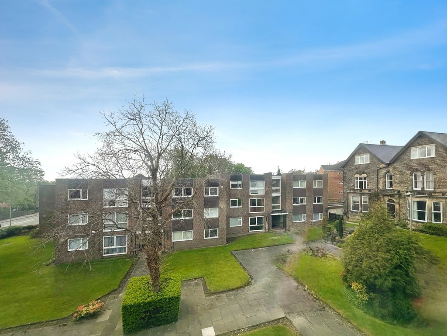 2 bedroom Flat for Letting Kingsway Court, Moortown, Leeds