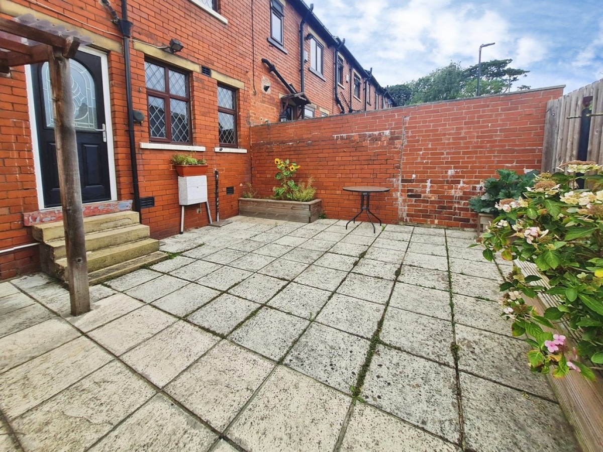 Sunnybank Road, Horsforth