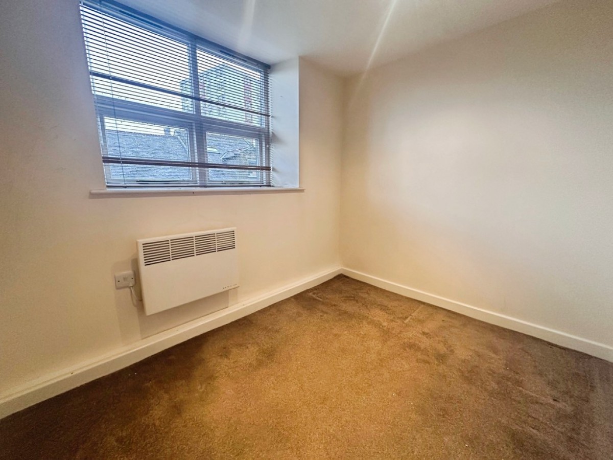 Back Town Street, Farsley