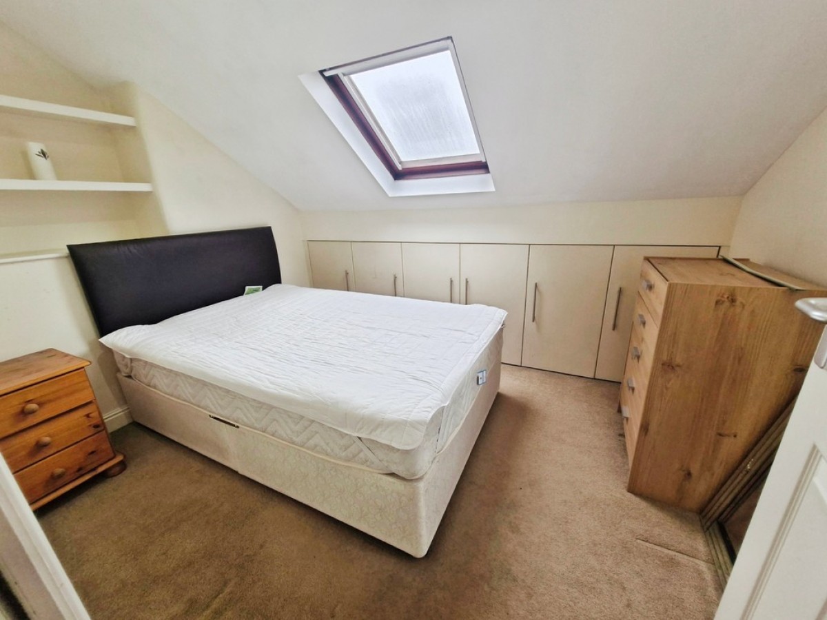 1 Ash View, Headingley