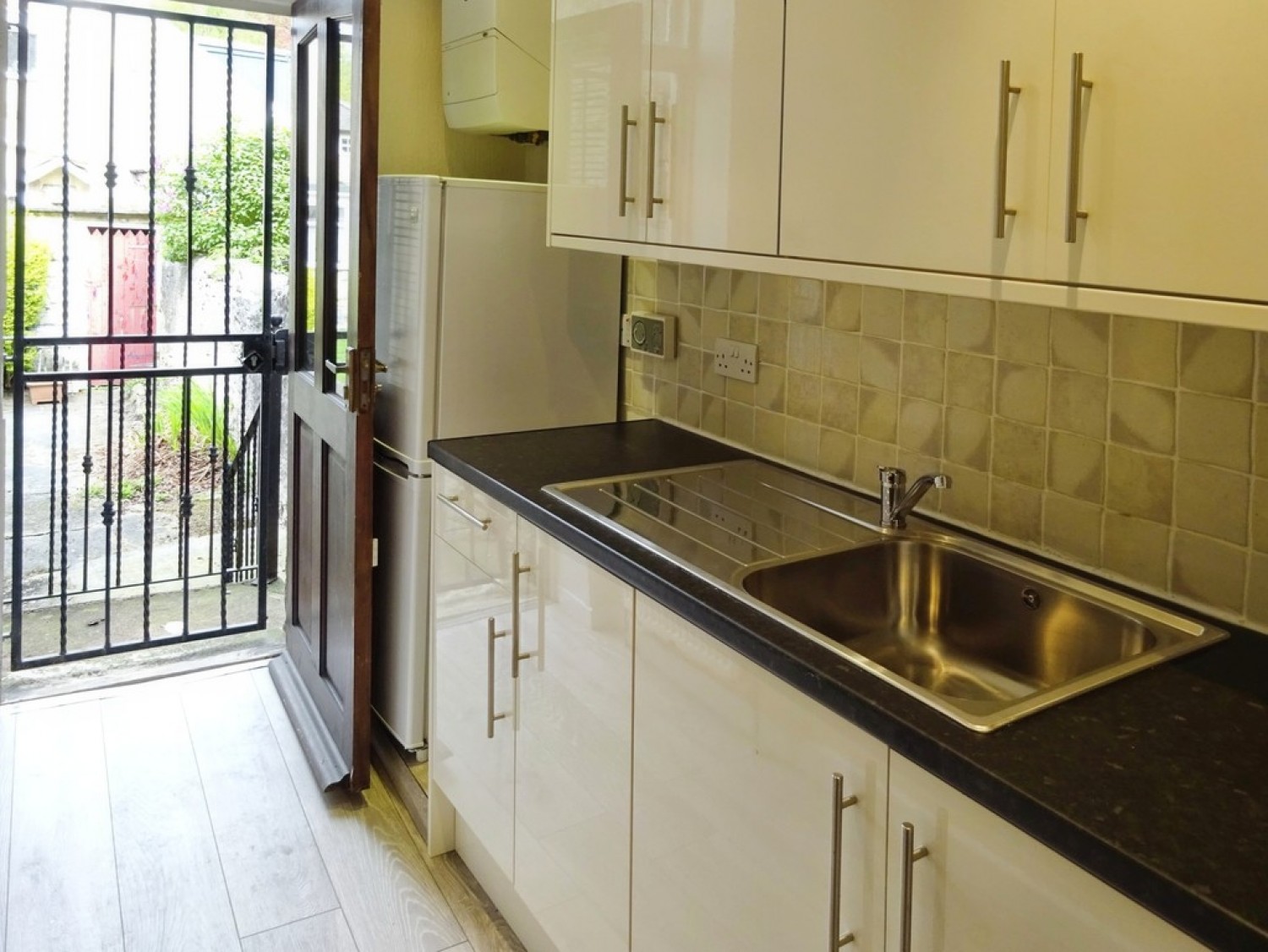 1 bedroom Flat for Letting Outwood Lane, Horsforth