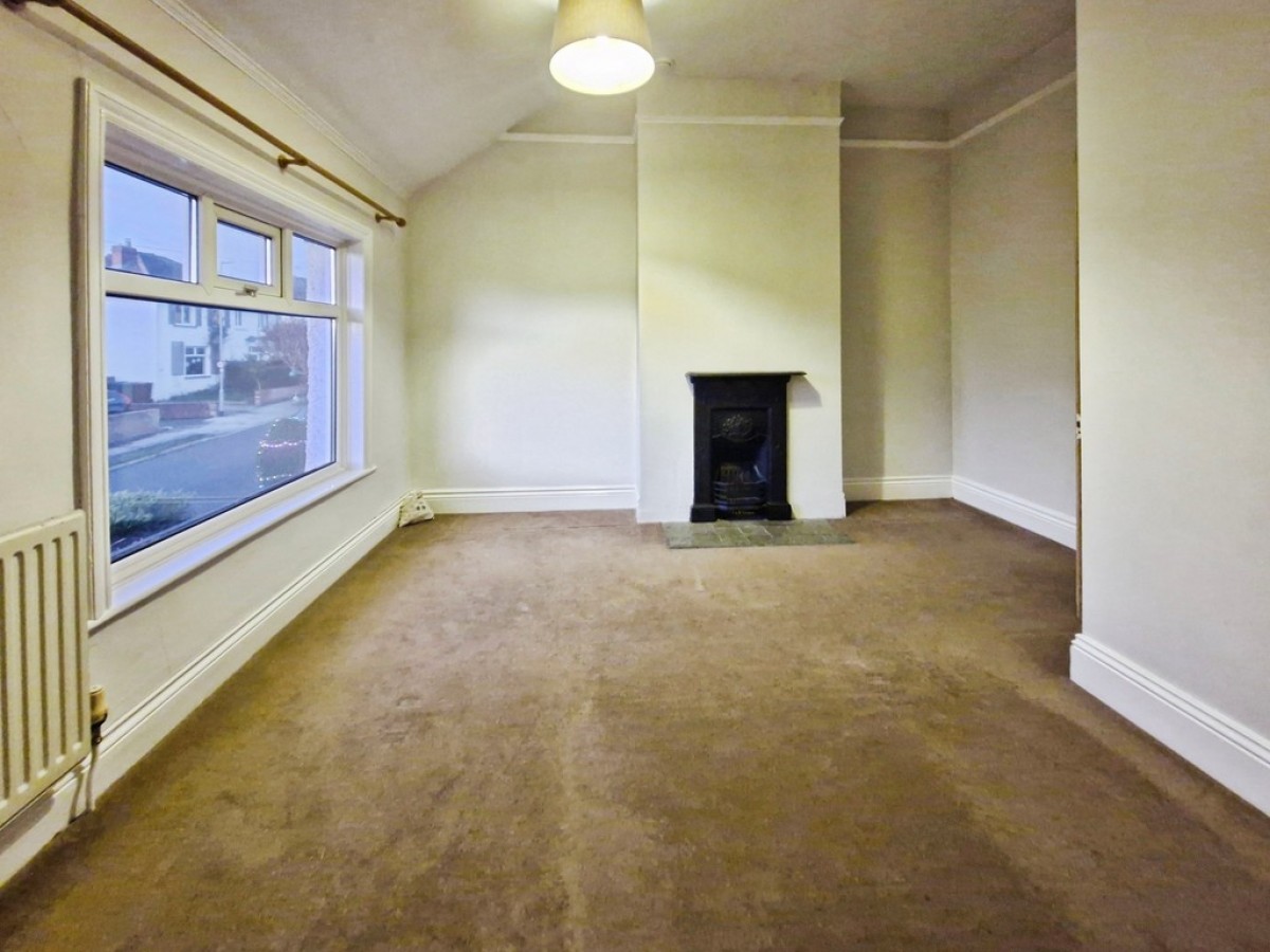 Newlaithes Garden, Horsforth