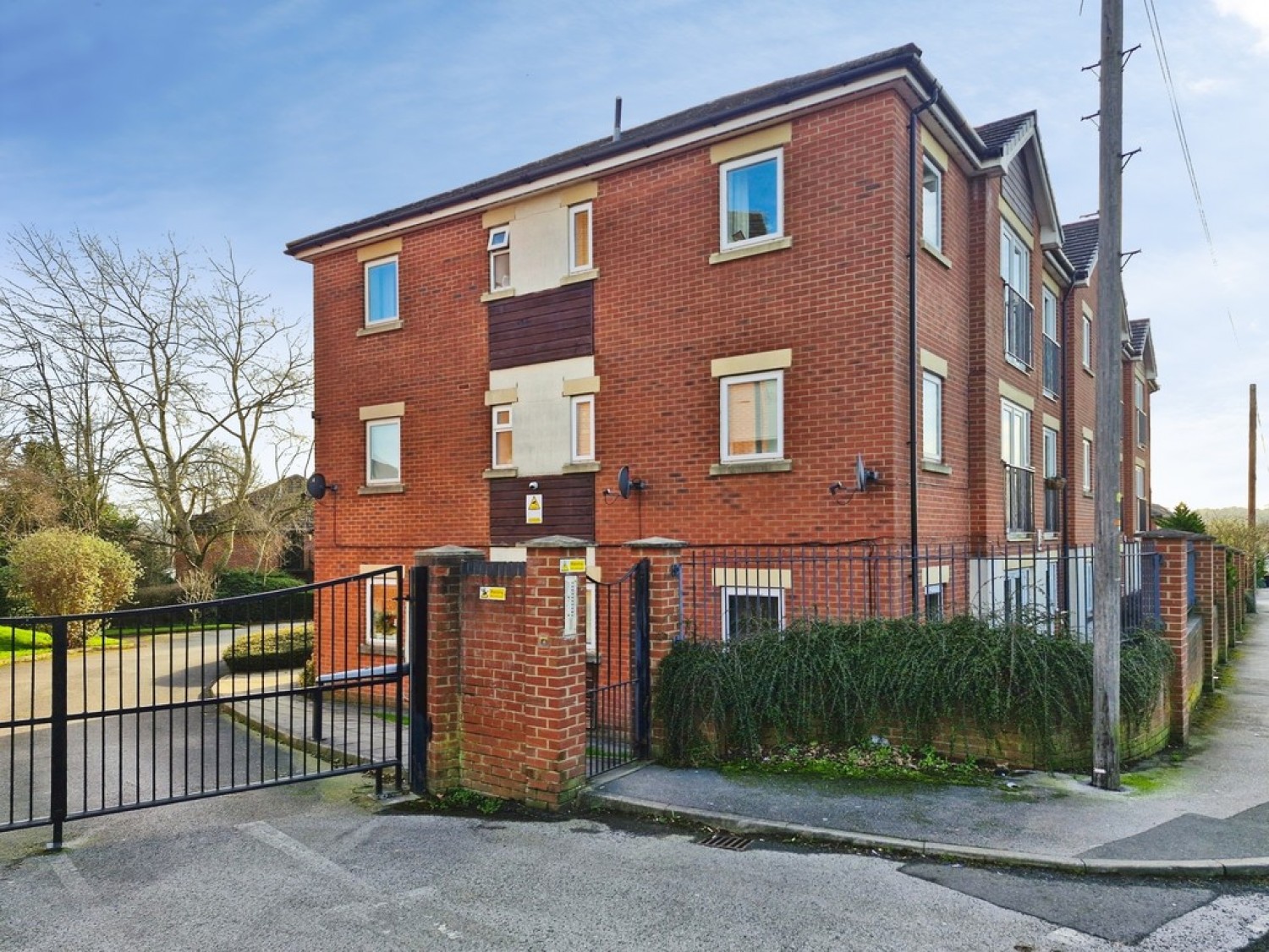 2 bedroom Flat for Letting Vesper Road, Kirkstall, Leeds